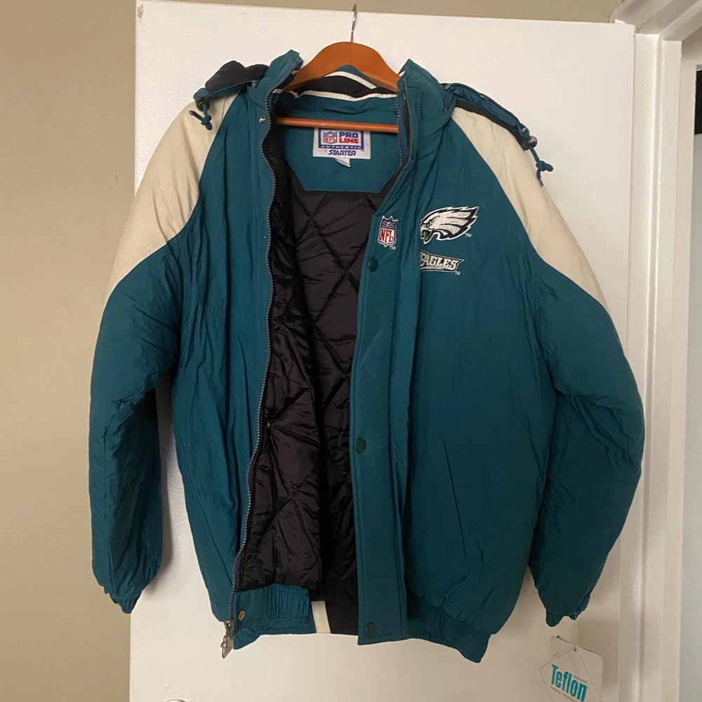 Philadelphia Eagles jacket, NWT, size large